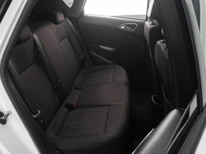 Хетчбэк Opel Astra 2012 года, 699000 рублей, Тюмень