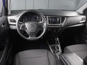 Седан Hyundai Solaris 2019 года, 1278000 рублей, Красный Пахарь