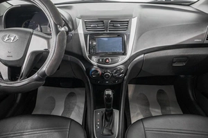 Седан Hyundai Solaris 2016 года, 1249000 рублей, Барнаул