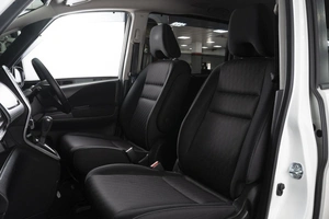 Минивэн Nissan Serena 2018 года, 1970000 рублей, Омск
