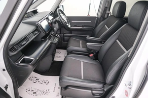 Минивэн Honda Stepwgn Spada 2015 года, 1699000 рублей, Красноярск