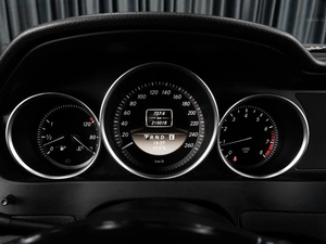 Седан Mercedes-benz C-класс 2011 года, 1299000 рублей, Тюмень