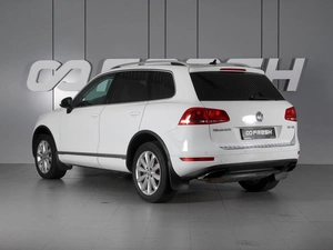 Внедорожник Volkswagen Touareg 2012 года, 2090000 рублей, Минеральные Воды