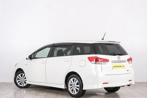 Минивэн Toyota Wish 2011 года, 1449000 рублей, Красноярск