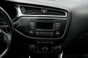 Хетчбэк Kia Ceed 2018 года, 1359000 рублей, Омск