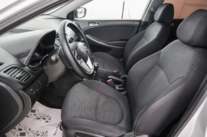Седан Hyundai Solaris 2015 года, 749000 рублей, Красноярск