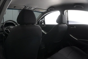Седан Hyundai Solaris 2015 года, 980000 рублей, Омск