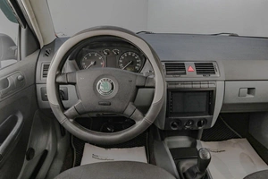 Универсал Skoda Fabia 2003 года, 419000 рублей, Челябинск