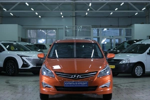 Хетчбэк Hyundai Solaris 2015 года, 949000 рублей, Омск
