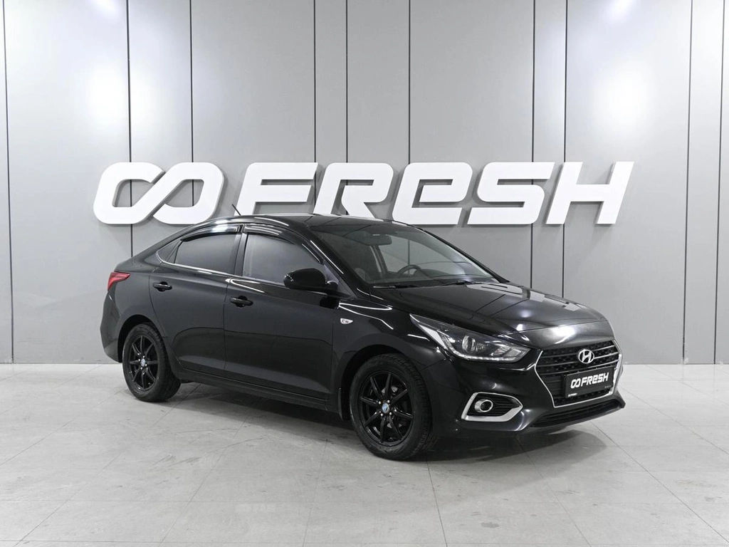 Седан Hyundai Solaris 2018 года, 1300000 рублей, Аксай