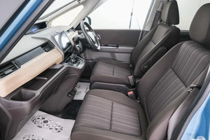 Минивэн Honda Freed 2019 года, 1499000 рублей, Красноярск