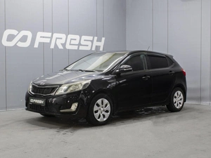Хетчбэк Kia Rio 2012 года, 840000 рублей, Омск