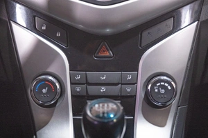 Хетчбэк Chevrolet Cruze 2012 года, 599000 рублей, Томск