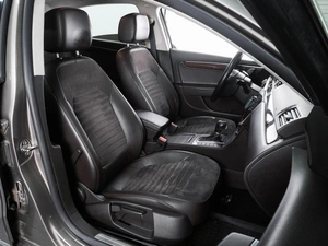 Седан Volkswagen Passat 2011 года, 1250000 рублей, Воронеж