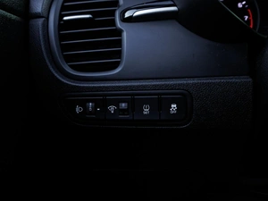 Хетчбэк Kia Rio X-Line 2019 года, 1460000 рублей, Большой Сочи