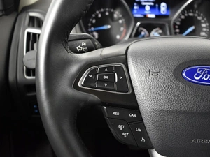 Хетчбэк Ford Focus 2015 года, 999900 рублей, Казань