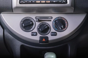 Хетчбэк Nissan Note 2009 года, 629000 рублей, Томск