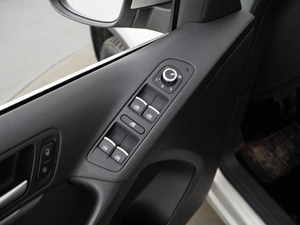 Внедорожник Volkswagen Tiguan 2014 года, 1587077 рублей, Москва