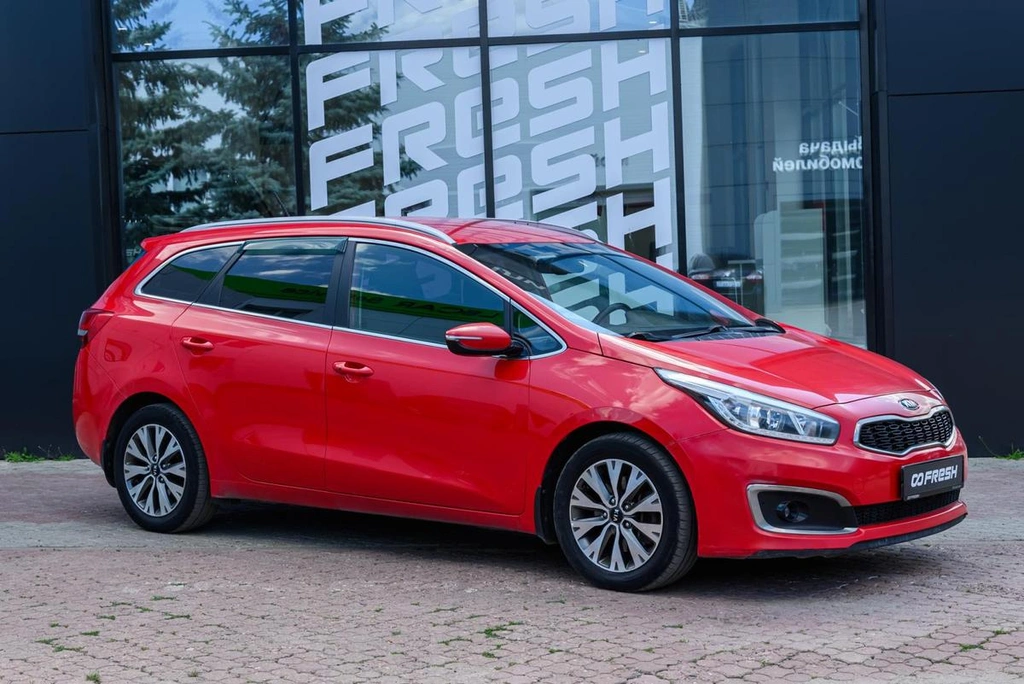 Универсал Kia Ceed 2015 года, 999000 рублей, Ульяновск