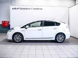 Лифтбек Toyota Prius 2011 года, 939000 рублей, Красноярск