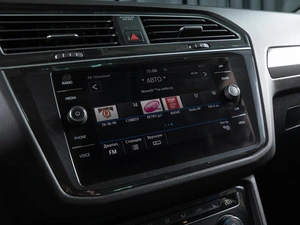 Внедорожник Volkswagen Tiguan 2018 года, 2490000 рублей, Волгоград