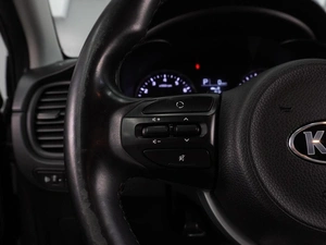 Хетчбэк Kia Rio X-Line 2018 года, 1599000 рублей, Воронеж