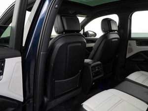 Внедорожник Porsche Cayenne 2023 года, 12488888 рублей, Москва