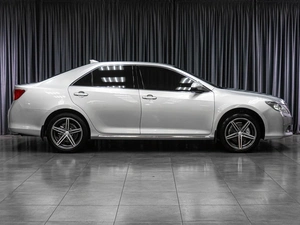 Седан Toyota Camry 2012 года, 1565000 рублей, Тюмень