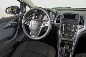 Хетчбэк Opel Astra GTC 2012 года, 799000 рублей, Пермь