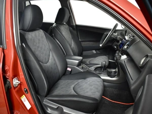 Внедорожник Toyota RAV4 2012 года, 1249900 рублей, Казань