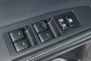 Седан Lexus ES 2012 года, 2149000 рублей, Тюмень