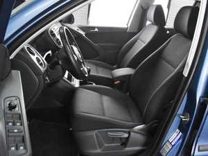 Внедорожник Volkswagen Tiguan 2011 года, 1049000 рублей, Воронеж