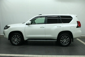 Внедорожник Toyota Land Cruiser Prado 2018 года, 4950000 рублей, Красноярск