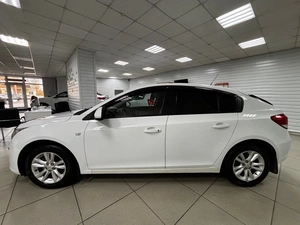Хетчбэк Chevrolet Cruze 2013 года, 650000 рублей, Ачинск