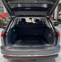 Внедорожник Volkswagen Touareg 2019 года, 4150000 рублей, Красноярск
