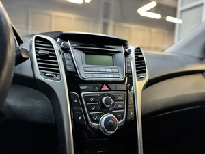Хетчбэк Hyundai i30 2013 года, 947000 рублей, Красноярск
