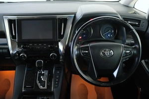 Минивэн Toyota Vellfire 2020 года, 5049000 рублей, Омск