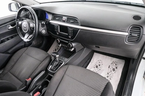 Седан Kia Rio 2020 года, 1499000 рублей, Красноярск