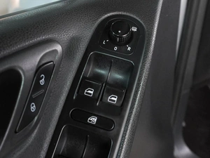 Хетчбэк Volkswagen Golf 2010 года, 979000 рублей, Воронеж