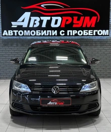 Седан Volkswagen Jetta 2012 года, 890000 рублей, Красноярск