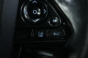 Лифтбек Toyota Prius 2019 года, 1738000 рублей, Солонцы