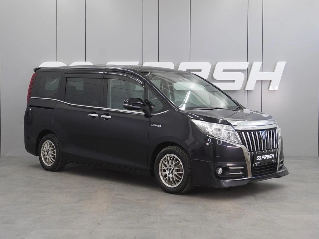 Минивэн Toyota Esquire 2016 года, 2335000 рублей, Воронеж