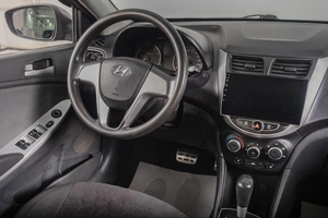 Седан Hyundai Solaris 2014 года, 839000 рублей, Томск