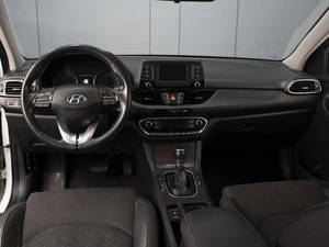 Хетчбэк Hyundai i30 2017 года, 1790000 рублей, Омск