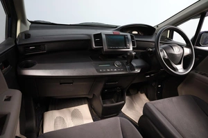 Минивэн Honda Freed 2009 года, 1009000 рублей, Новосибирск