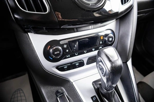 Хетчбэк Ford Focus 2013 года, 679000 рублей, Пермь