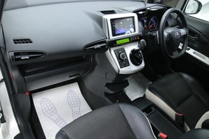 Минивэн Toyota Wish 2014 года, 1783000 рублей, Солонцы
