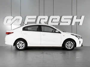 Седан Kia Rio 2021 года, 1490000 рублей, Красный Пахарь