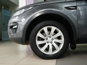 Внедорожник Land Rover Discovery Sport 2015 года, 1930111 рублей, Тверь