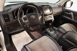 Внедорожник Toyota Land Cruiser 2010 года, 2779000 рублей, Челябинск
